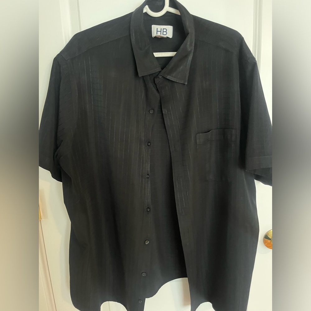 Men’s HB classic black button down size 1XL